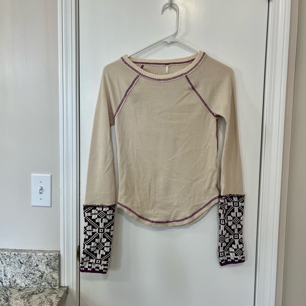 Free People She’s Reversible Cuff Top - Picture 5 of 9